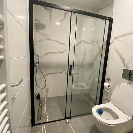 Cristal Lux Apartament *